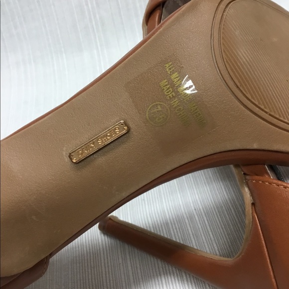 Daily Sexy Heels - Picture 7 of 7